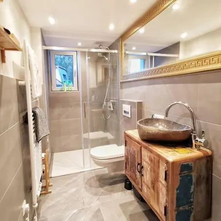 Exclusive 6 Chalet