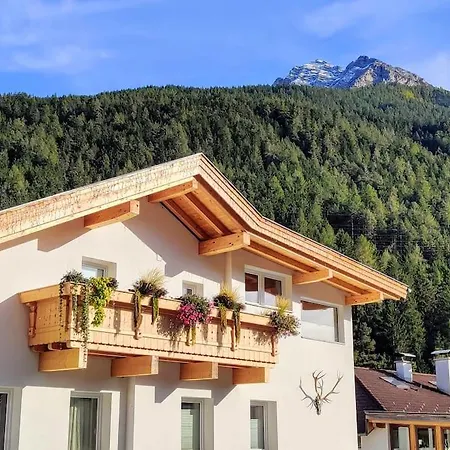 Exclusive 6 Chalet * 플메스
